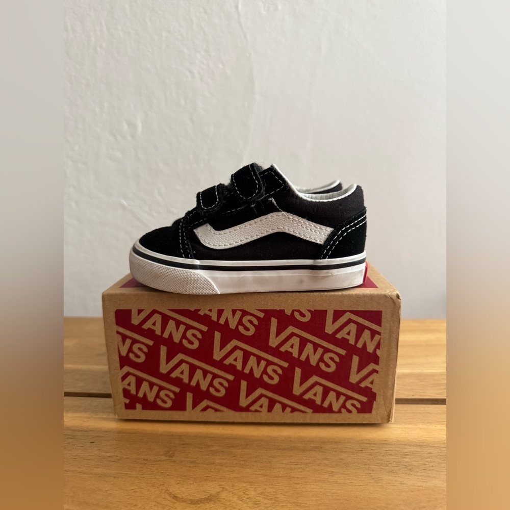 VANS Old Skool Velcro in black/wht size 5.0 walker